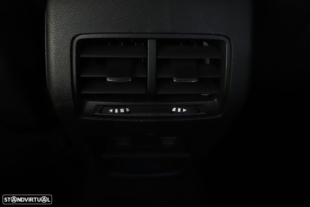 Peugeot 308 SW 1.2 PureTech GT EAT8 - 22