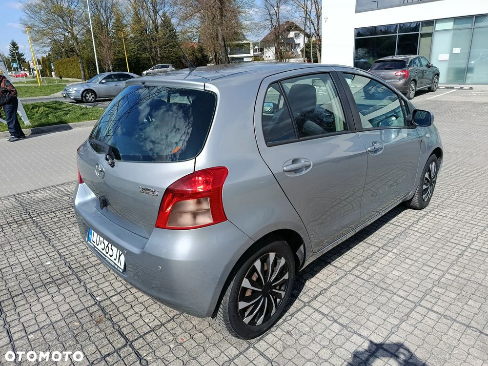 Toyota Yaris - 6
