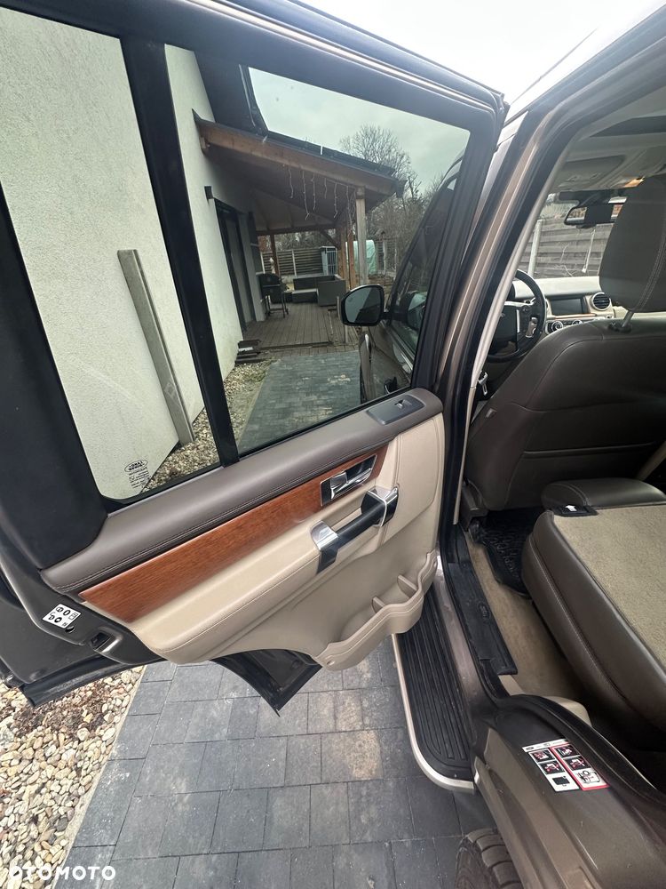 Land Rover Discovery 3.0 Si6 HSE Luxury - 32