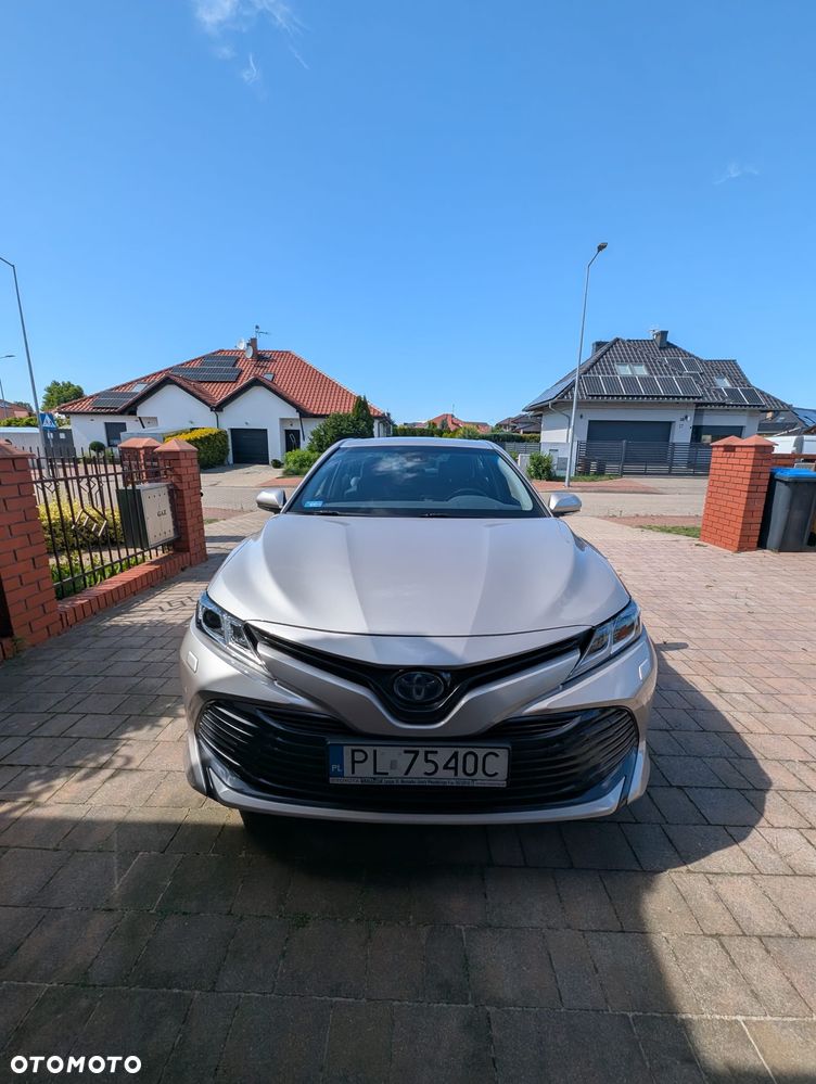 Toyota Camry 2.5 Hybrid Comfort CVT - 6