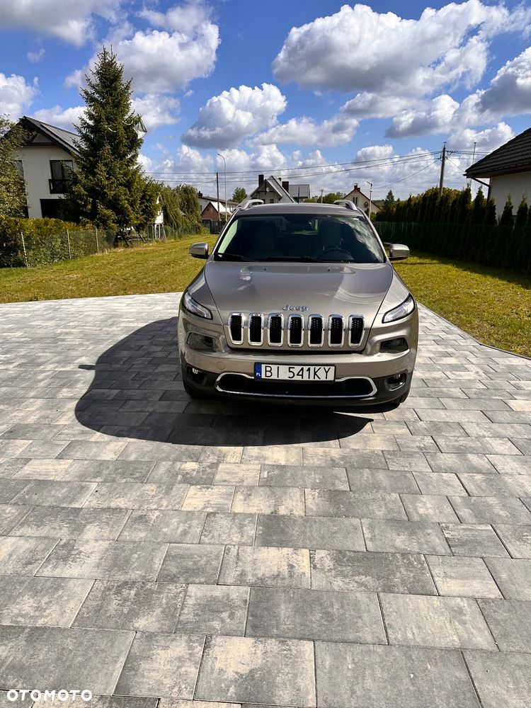 Jeep Cherokee - 2