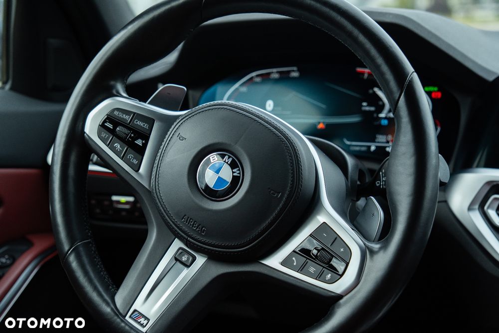 BMW Seria 3 330i xDrive Sport Line sport - 7