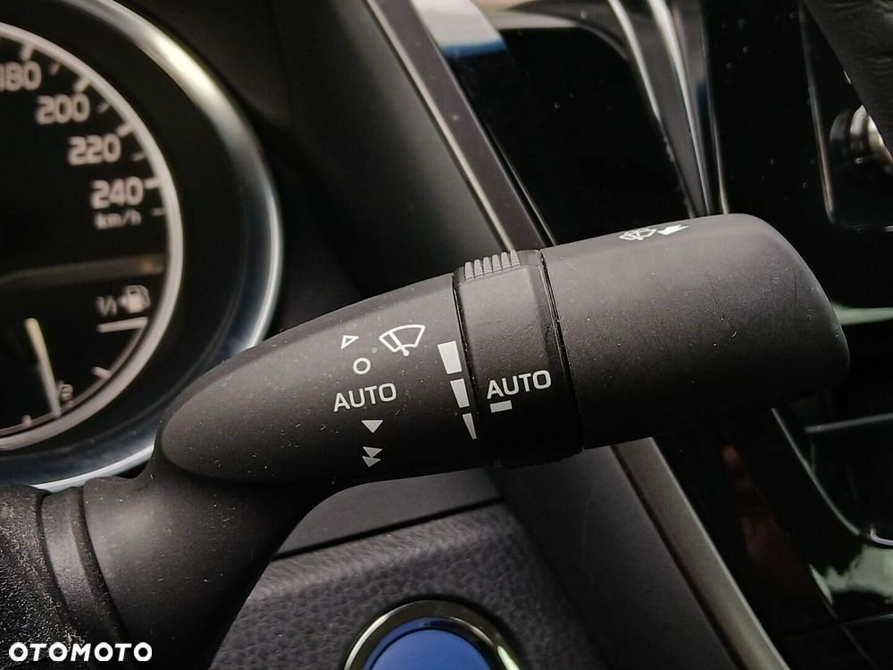Toyota Camry 2.5 Hybrid Comfort CVT - 30