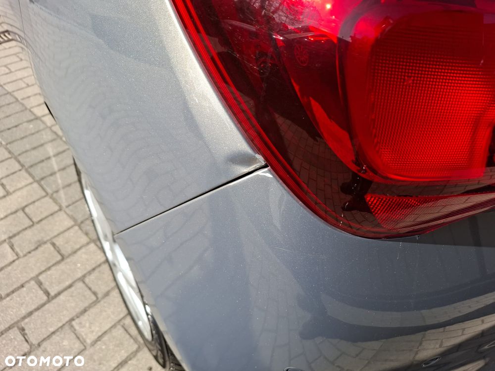 Opel Corsa 1.4 16V Automatik Cosmo - 9