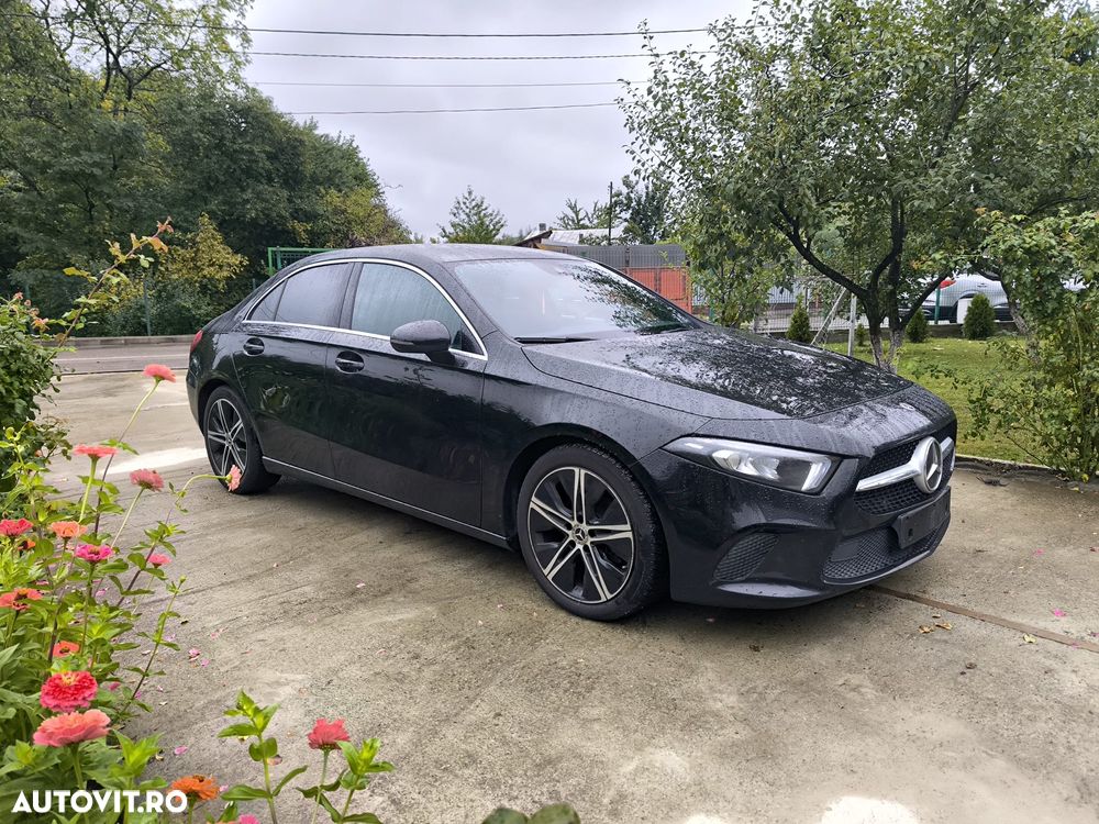 Mercedes-Benz A 180 7G-DCT Edition 2020 - 1