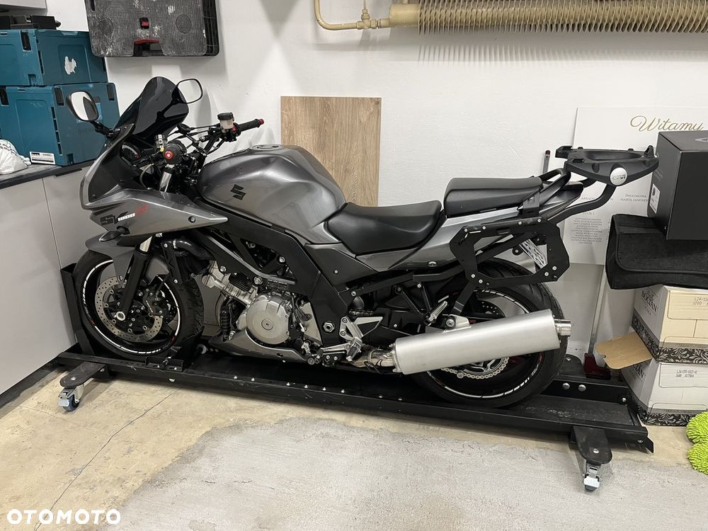 Suzuki SV - 10