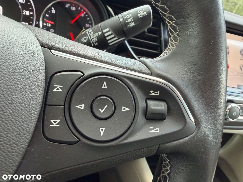 Opel Insignia - 16