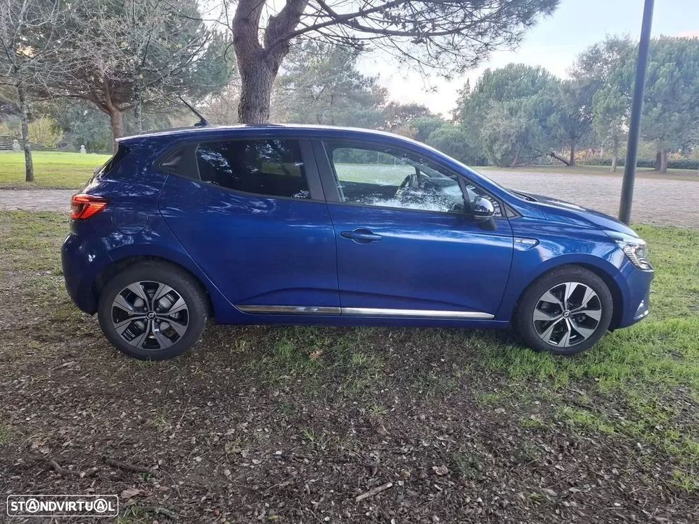 Renault Clio 1.5 Blue dCi Techno — fotografia 2