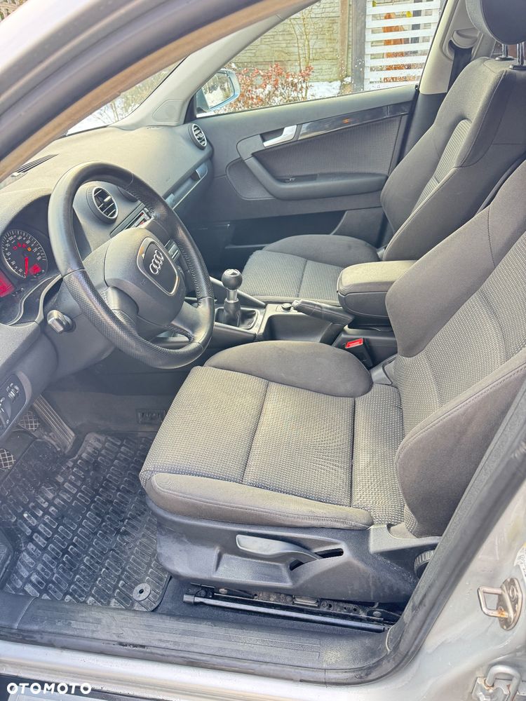 Audi A3 Sportback 1.9 TDI DPF Ambiente - 16