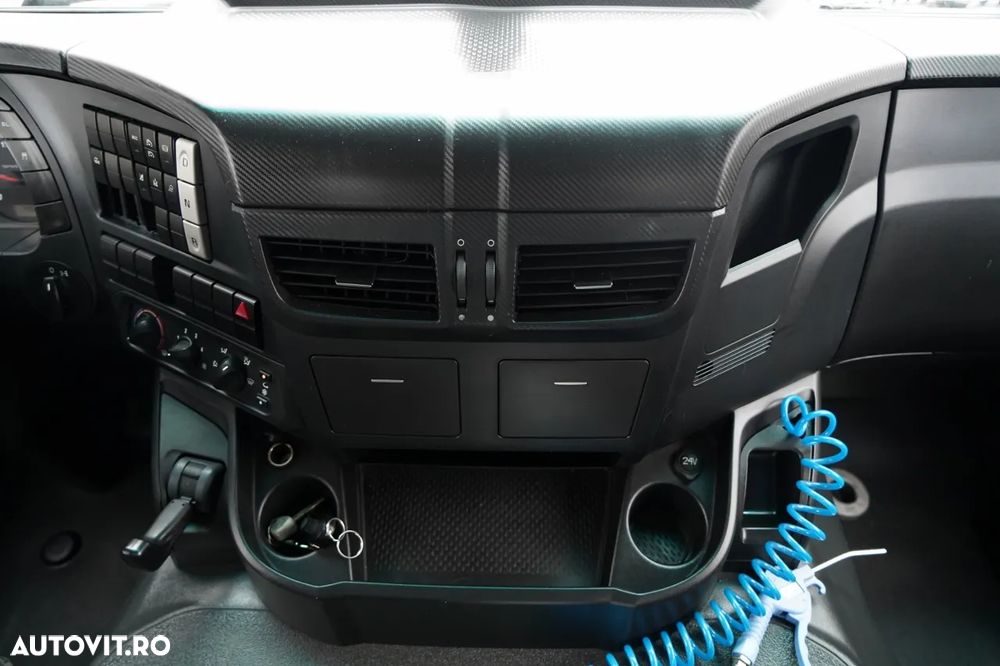 Iveco STRALIS 310 / TRANSMISIE - 8 M / 4x2 / EURO 6 - 30