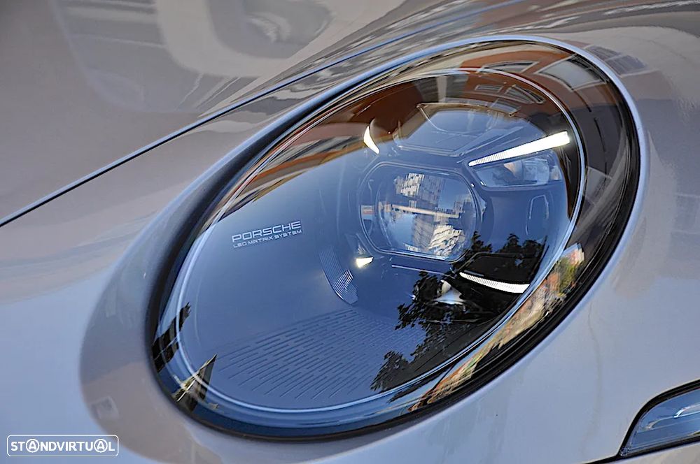 Porsche 911 (992) GT3 Touring Package - 9