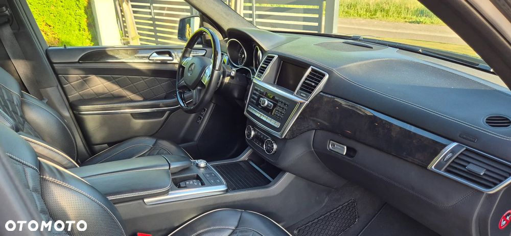 Mercedes-Benz GL 500 4-Matic - 14