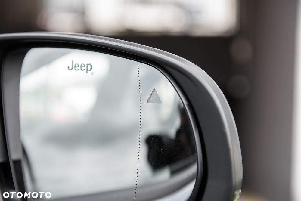 Jeep Compass - 38