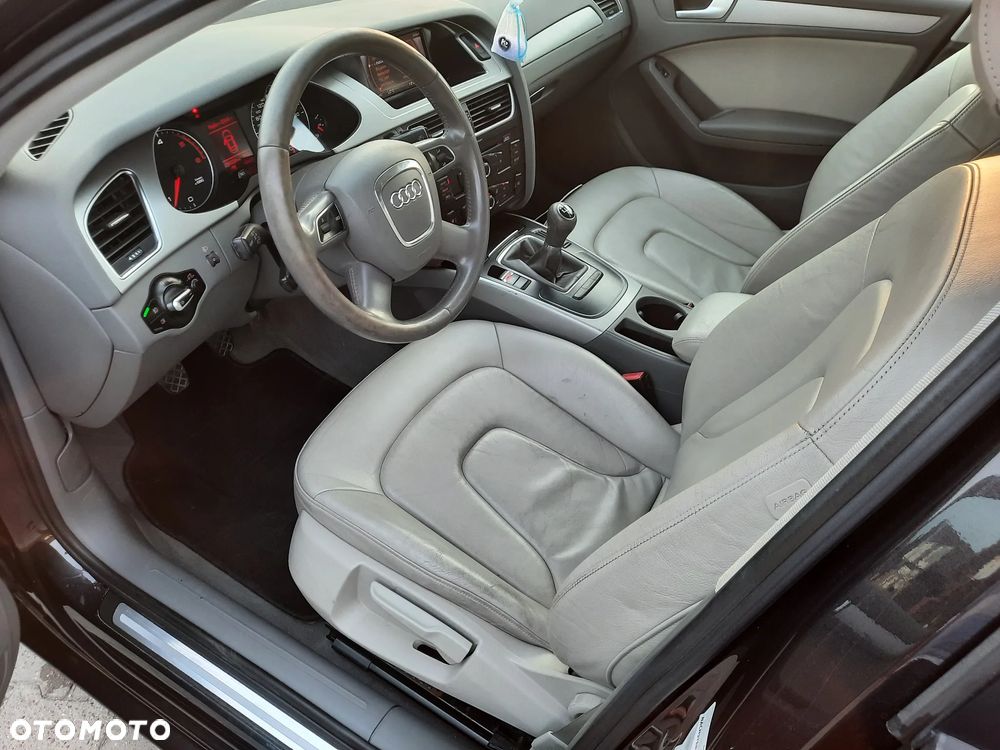 Audi A4 Limousine - 20
