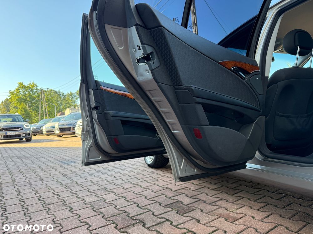 Mercedes-Benz Klasa E - 19