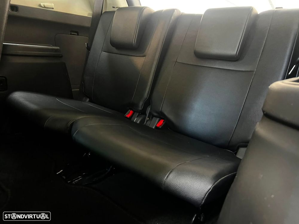 Mitsubishi Outlander 2.2 DI-D Intense+ - 17