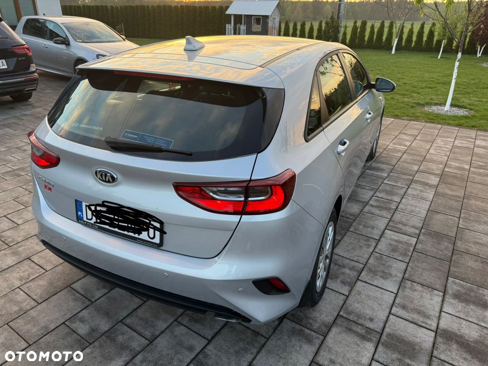 Kia Ceed - 9