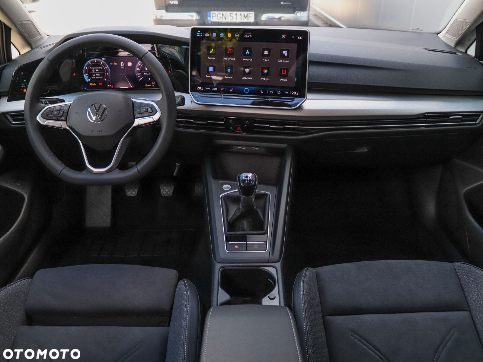 Volkswagen Golf - 14
