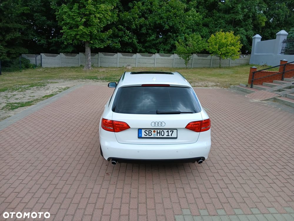 Audi A4 Avant 3.0 TDI DPF clean diesel quattro S tronic S line Sportpaket - 5