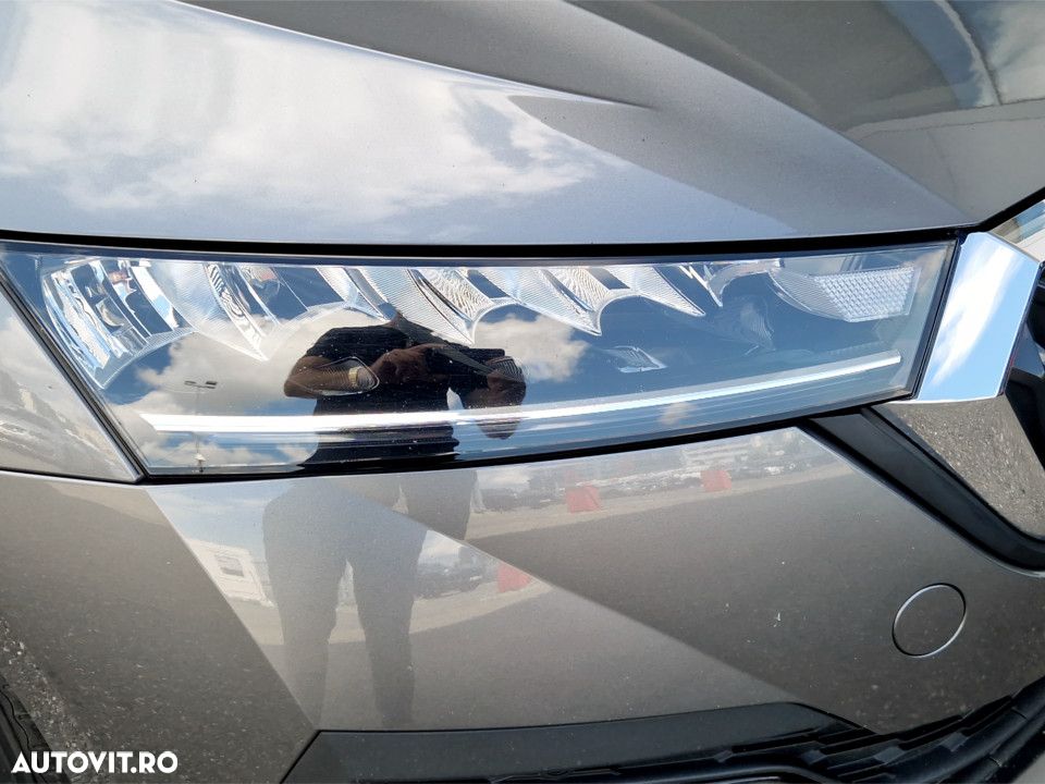 Skoda Octavia 2.0 TDI DSG Ambition - 10