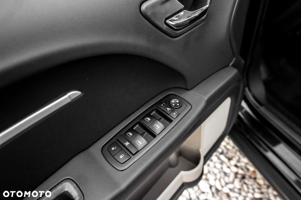 Dodge Journey 2.0 CRD DSG SXT Cool Family - 24