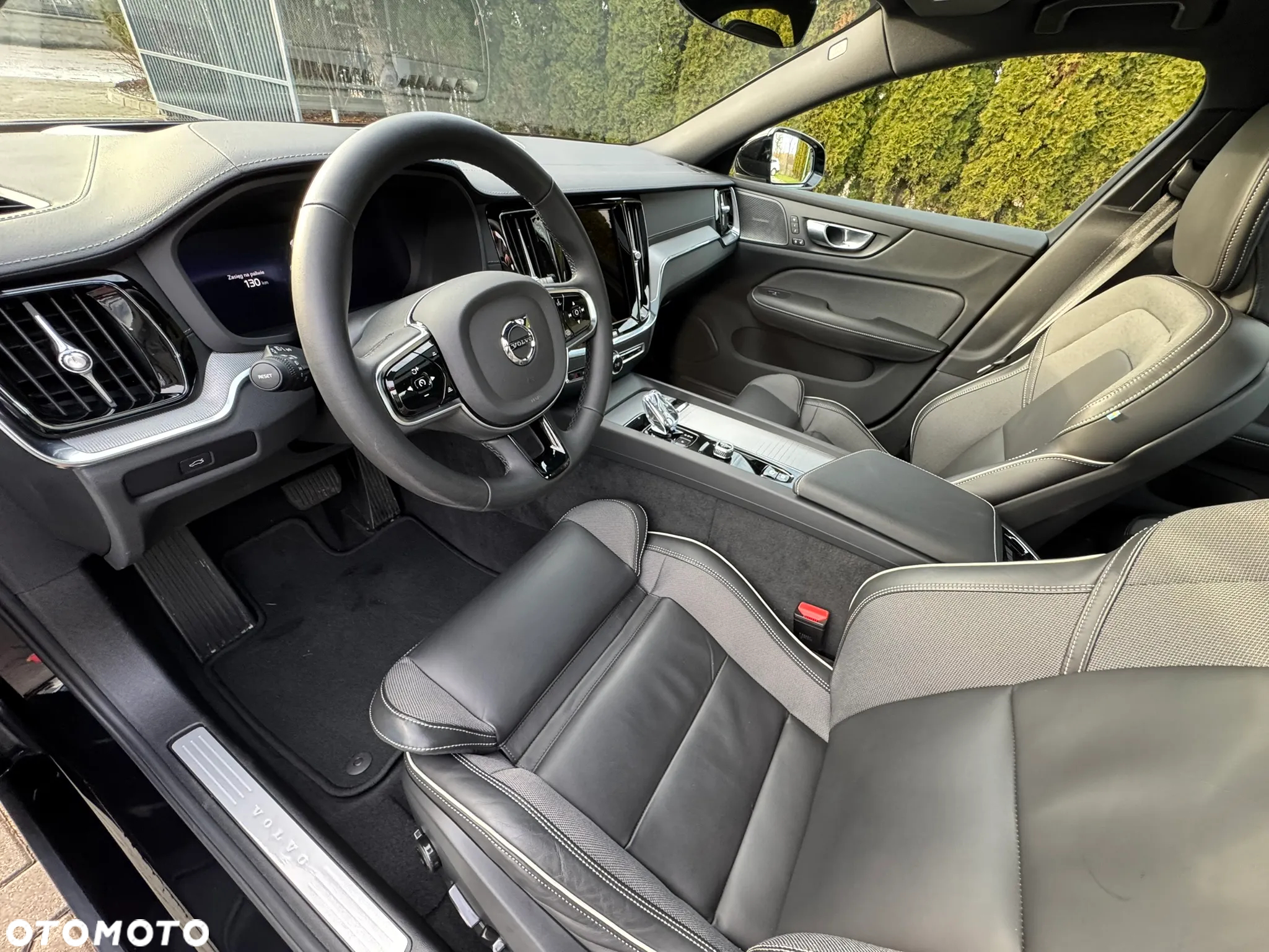 Volvo S60 B5 B AWD Ultimate Dark - 12