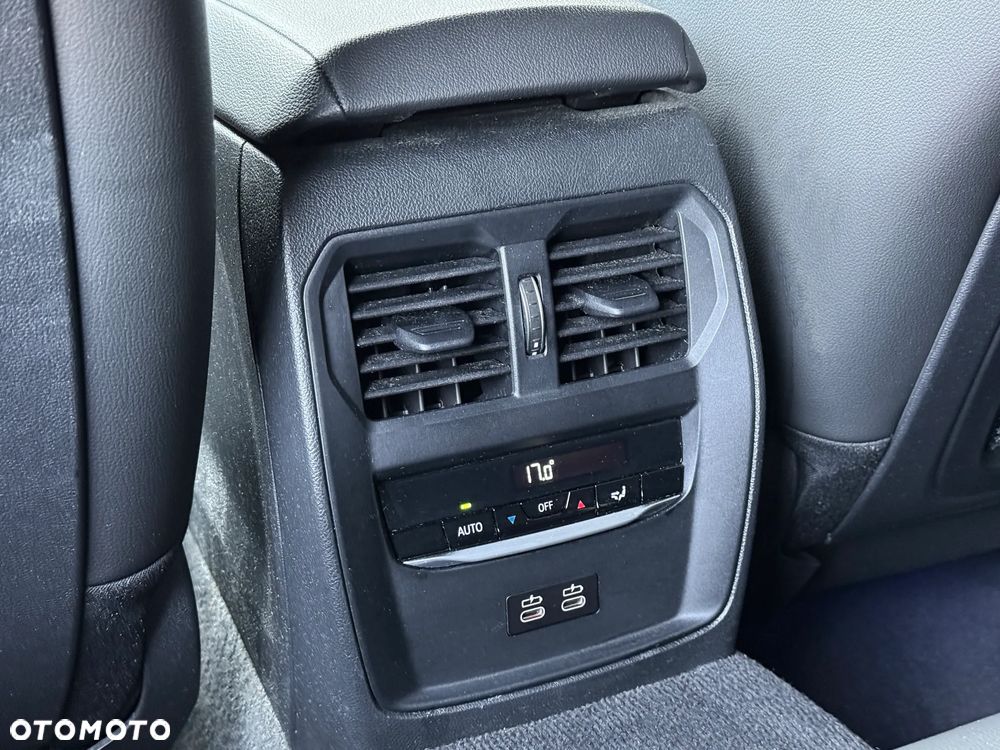 BMW Seria 3 320d M Sport - 29