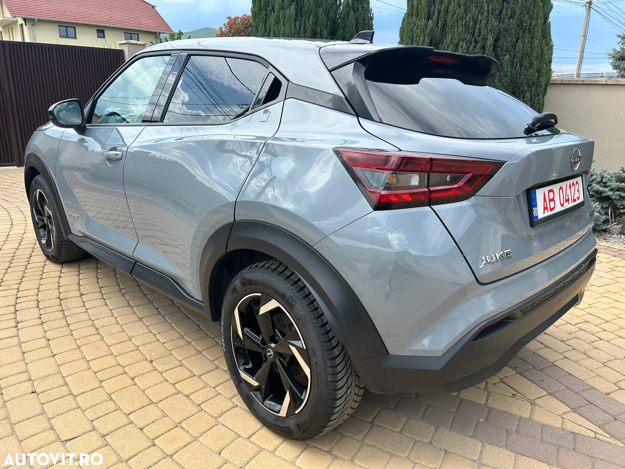Nissan Juke 1.6 Hybrid 4AMT N-Connecta - 2