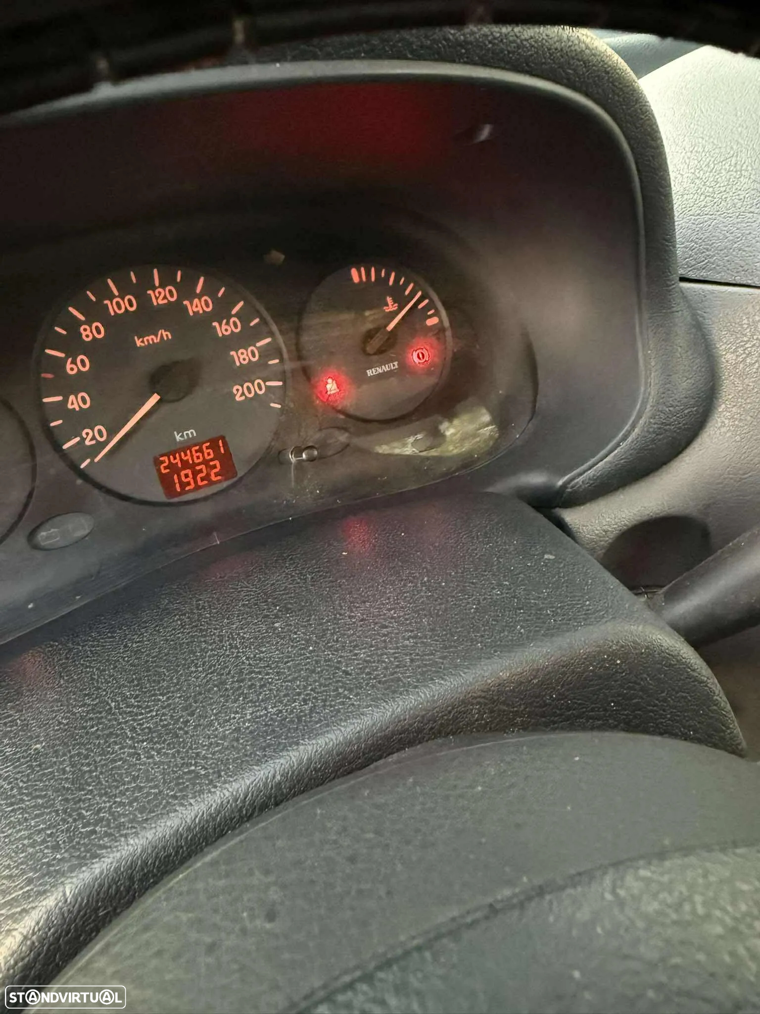 Renault Clio 1.9 D RN - 17