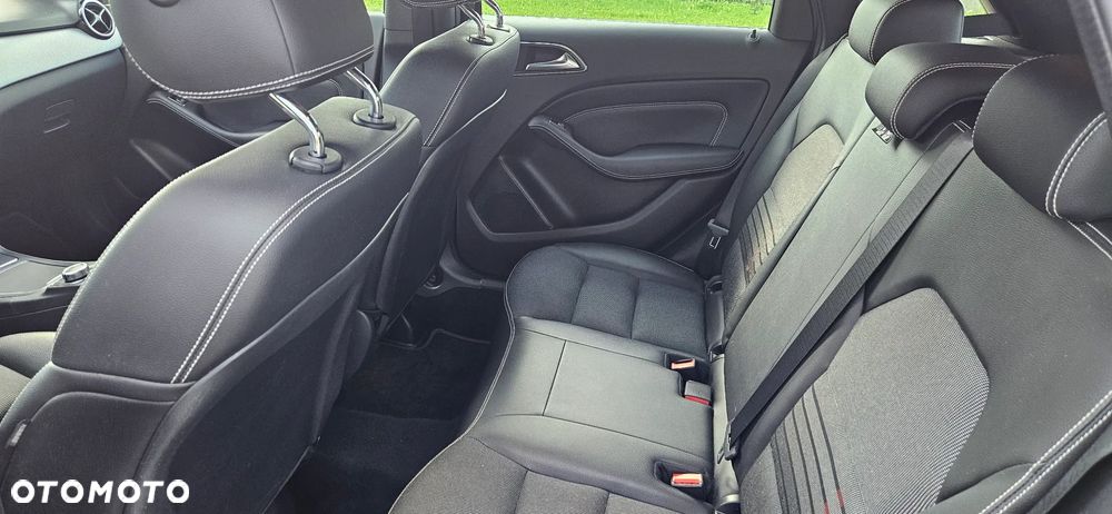 Mercedes-Benz Klasa B 180 7G-DCT UrbanStyle Edition - 7