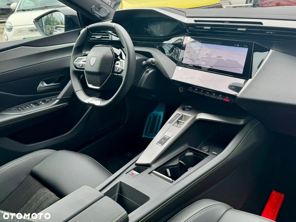 Peugeot 408 1.2 PureTech mHEV GT S&S e-DSC6 - 11