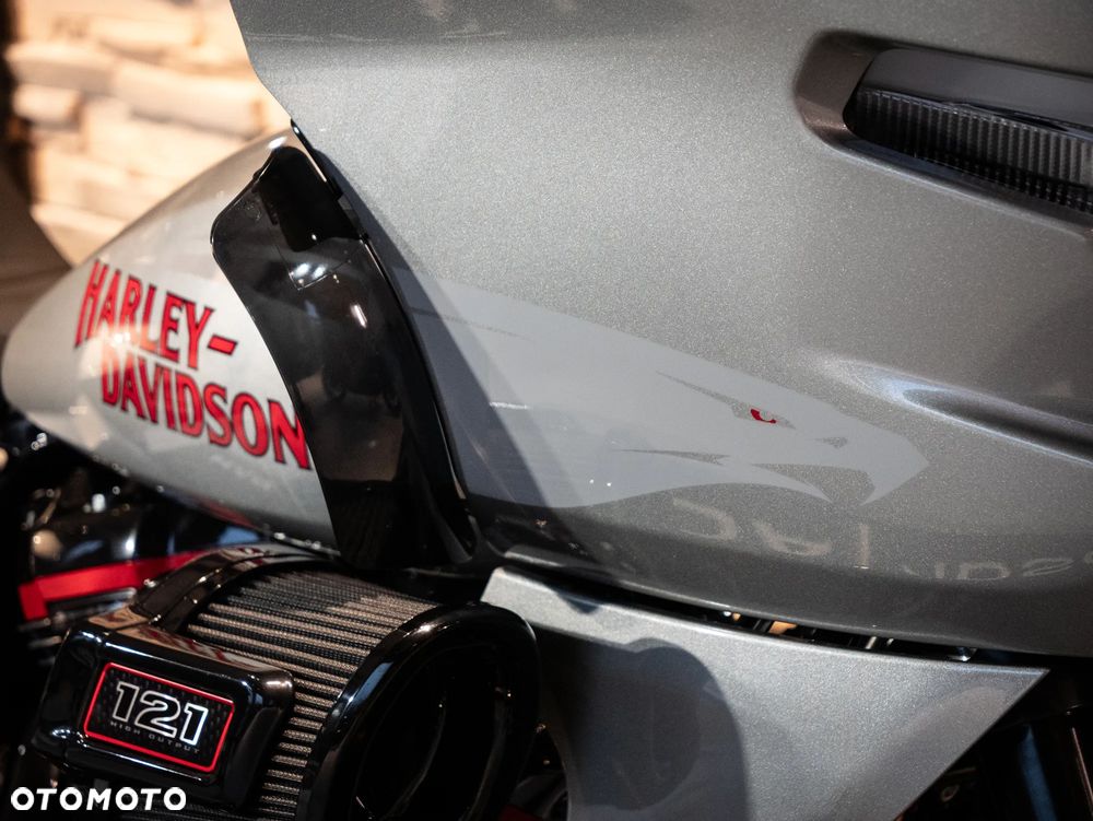 Harley-Davidson Touring Road Glide - 21