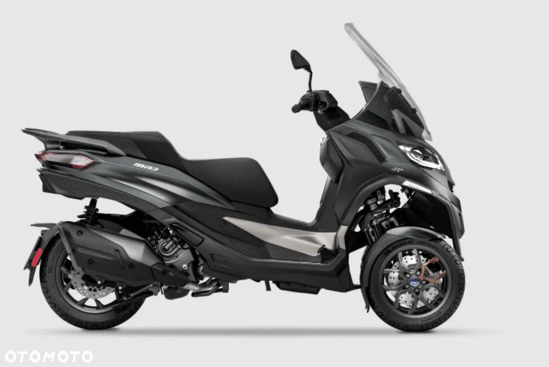 Piaggio MP-3 - 1