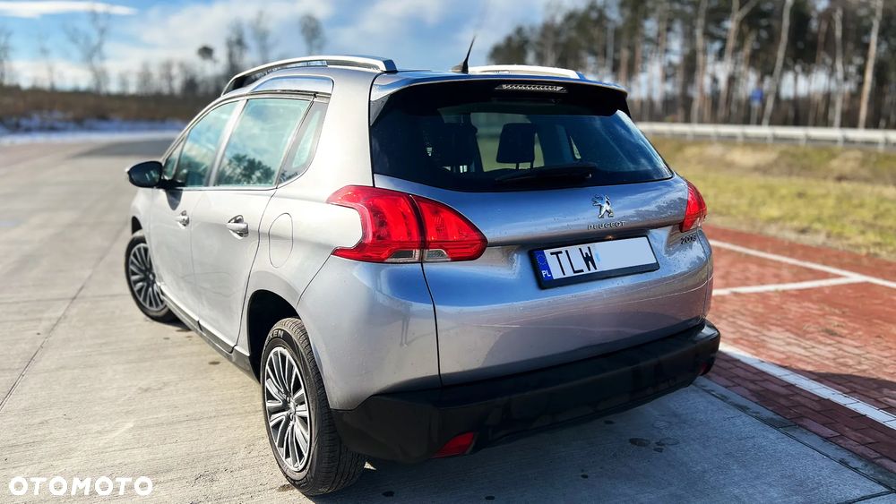 Peugeot 2008 1.6 VTi Allure - 3