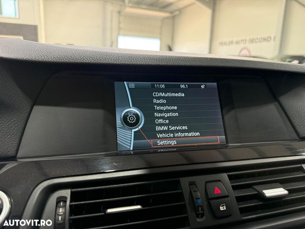 BMW Seria 5 520d Aut. Modern Line - 12