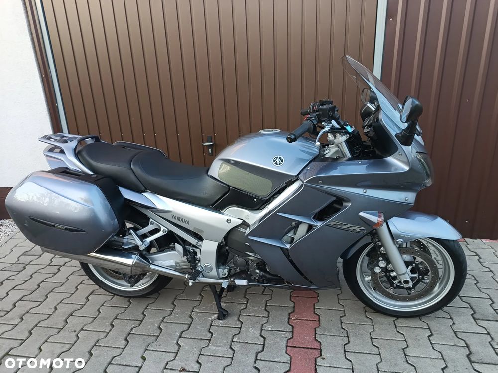 Yamaha FJR - 3