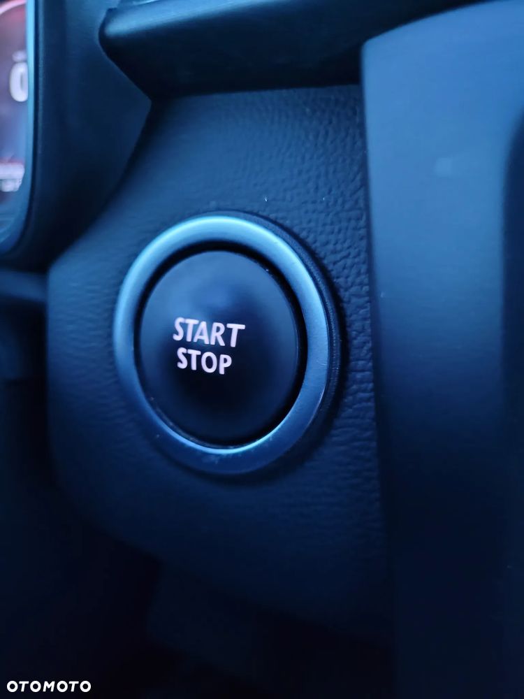 Renault Kadjar TCe 160 EDC GPF BLACK EDITION - 11