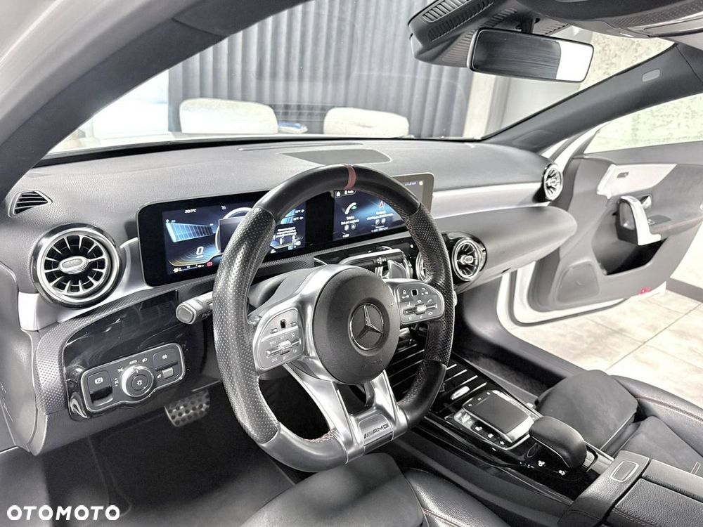 Mercedes-Benz Klasa A AMG 35 4Matic AMG Speedshift DCT 8G AMG Line Advanced Plus - 29
