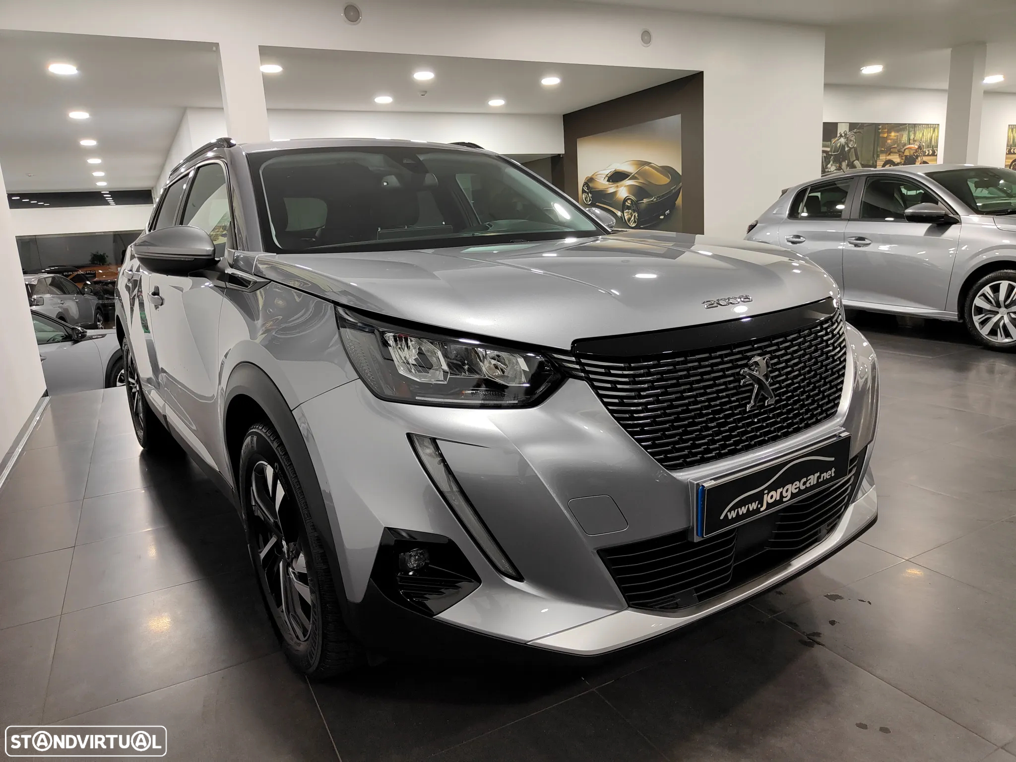 Peugeot 2008 1.2 PureTech Allure EAT8 - 4