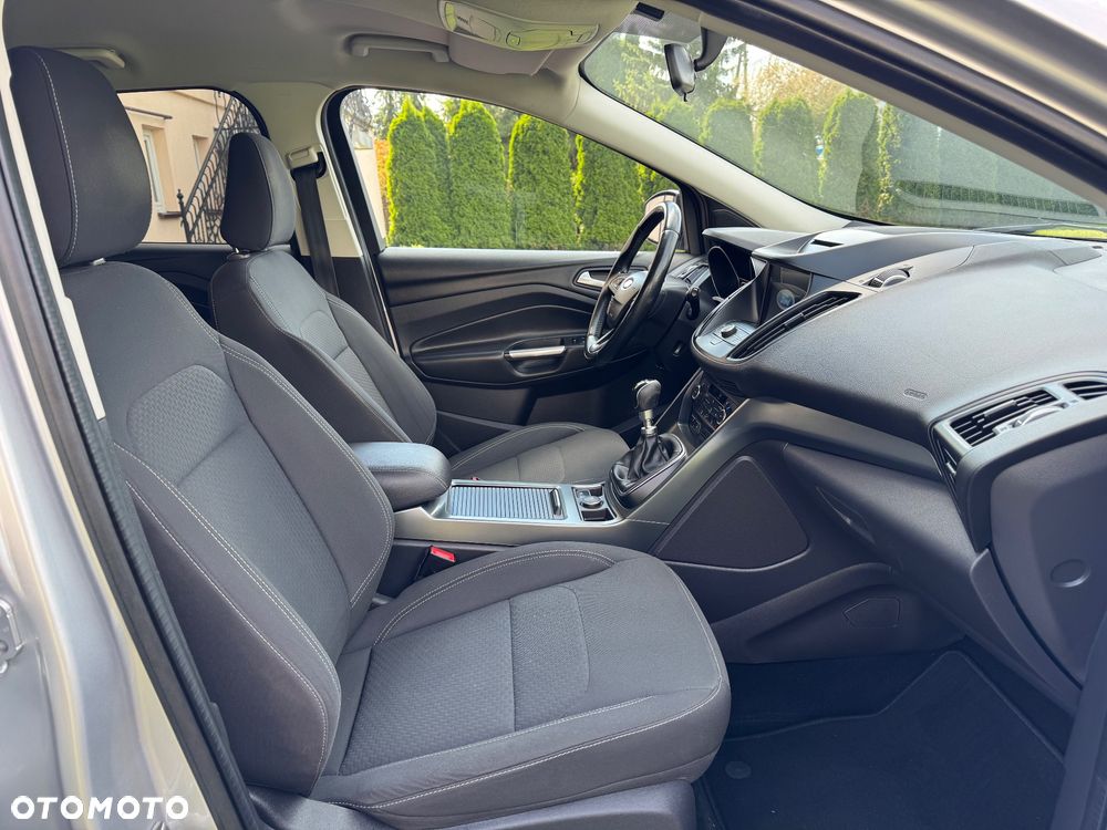 Ford Kuga 1.5 TDCi FWD Titanium - 15