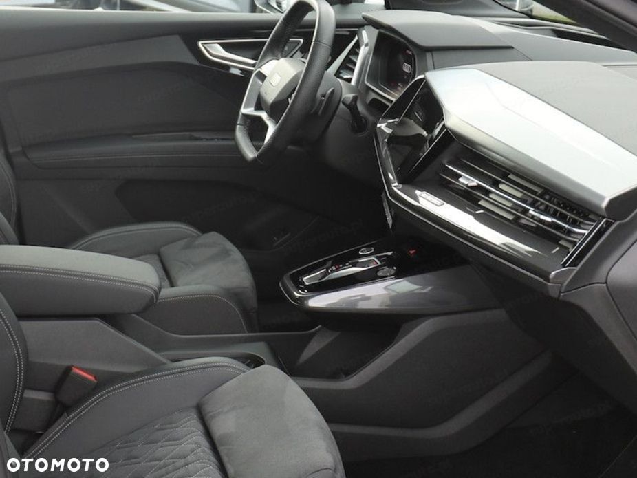 Audi Q4 e-tron - 6
