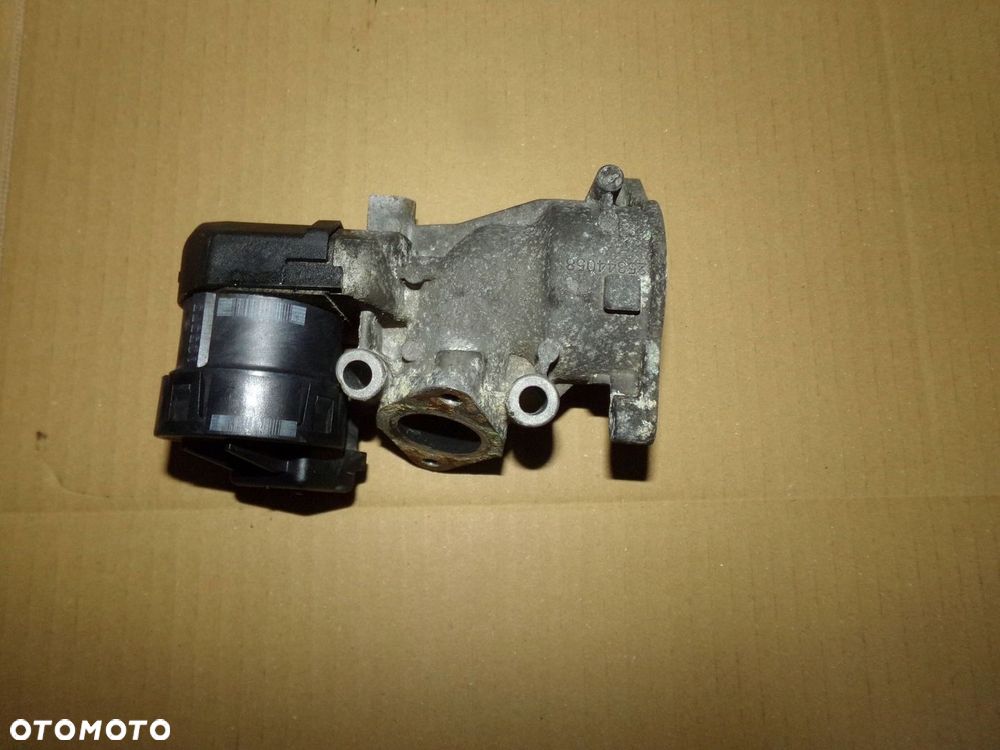 ZAWÓR EGR 9645689680 PEUGEOT 407 CITROEN 2.0 HDI - 2