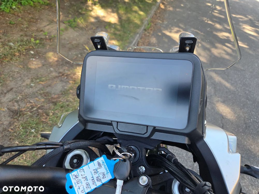 QJMOTOR SRK 700 - 13
