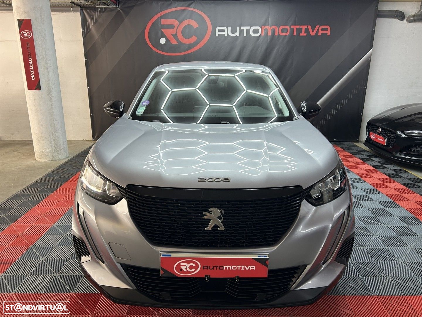 Peugeot 2008 1.2 PureTech Active EAT8 - 2