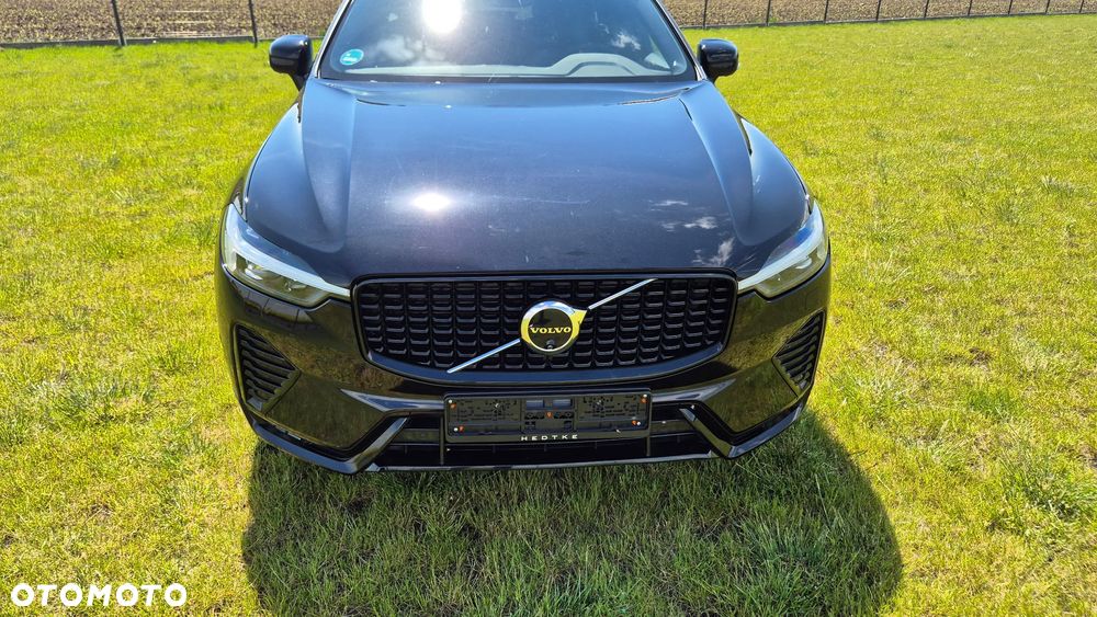 Volvo XC 60 B4 D Plus Dark - 18