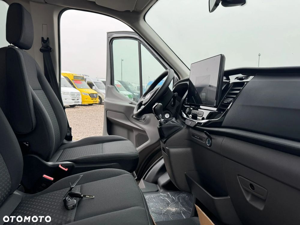 Ford Transit - 15