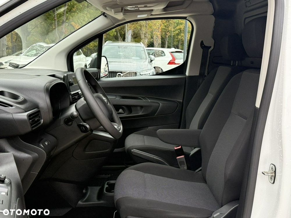 Toyota Proace City - 12