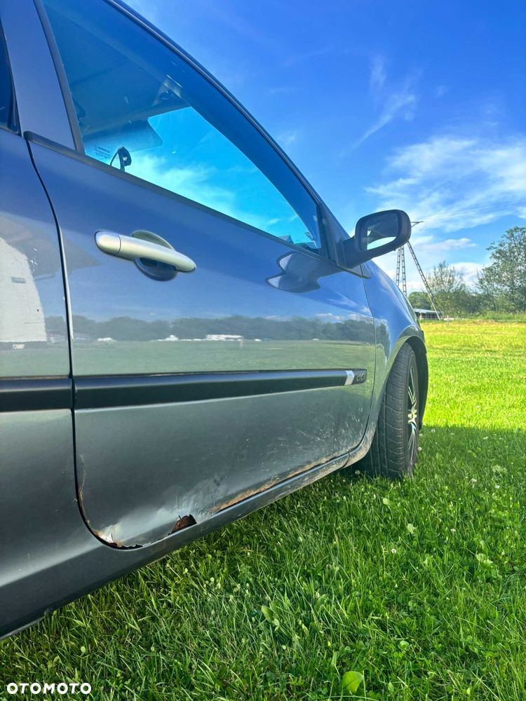 Renault Clio - 8