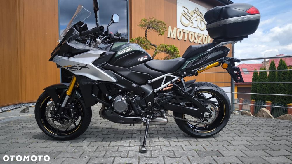 Suzuki GSX 1000 - 2