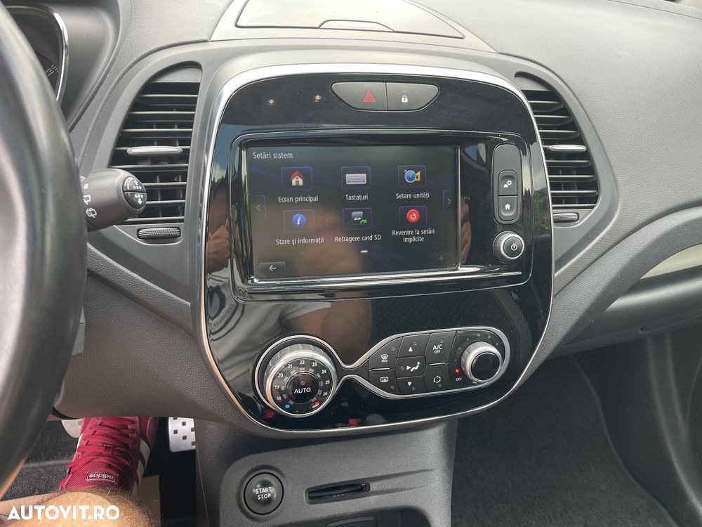 Renault Captur - 32